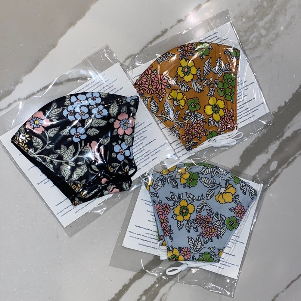 Tory Burch Face Mask Set